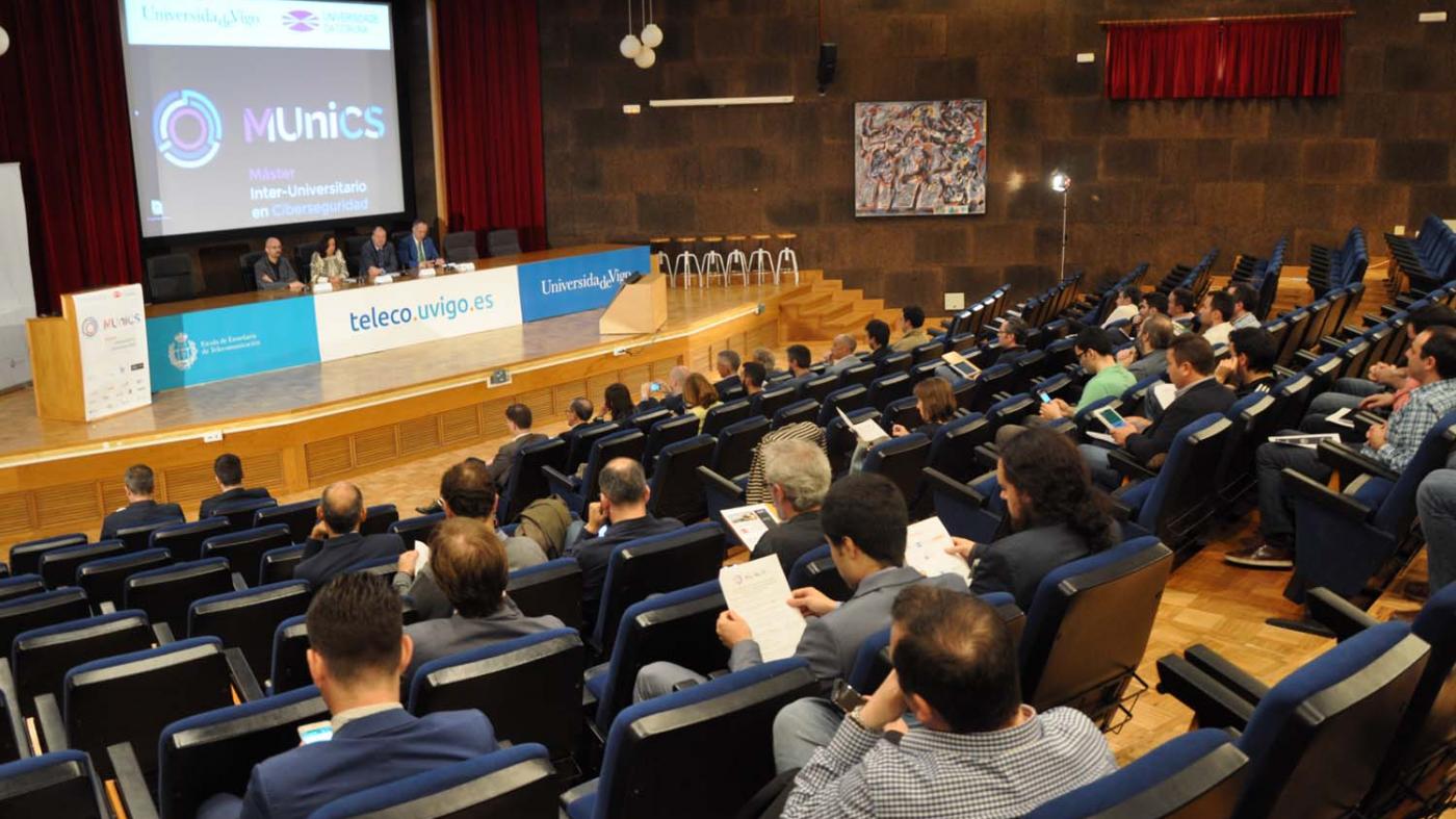 As universidades de Vigo e Coruña comezarán a impartir o vindeiro curso o Máster en Ciberseguidade