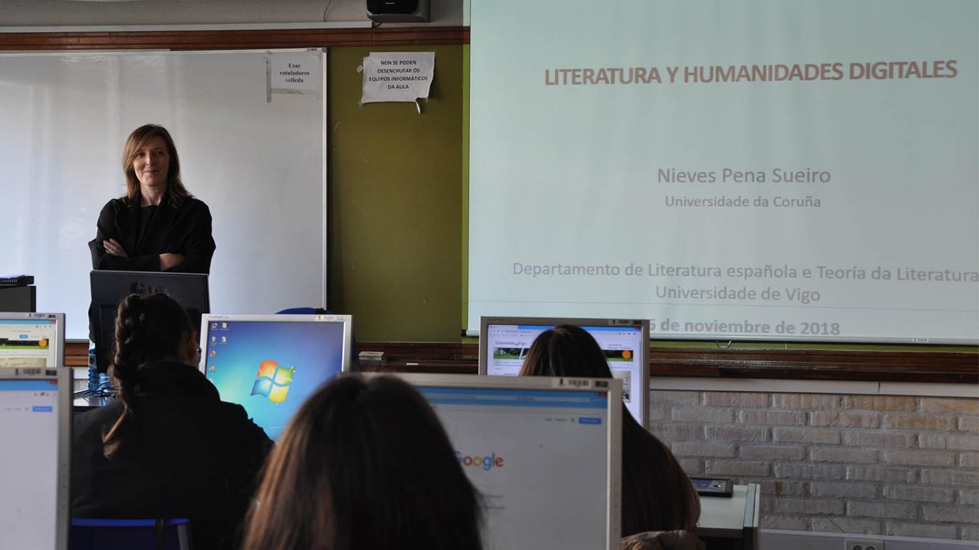 Nieves Pena: “A día de hoxe non se pode estudar humanidades sen apoio tecnolóxico”