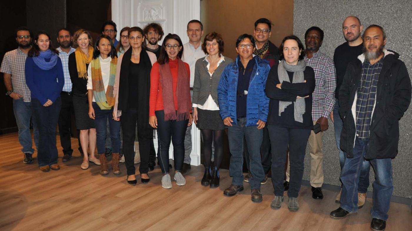 As e os investigadores participantes na reunión da FAO que se celebra ata hoxe en Vigo