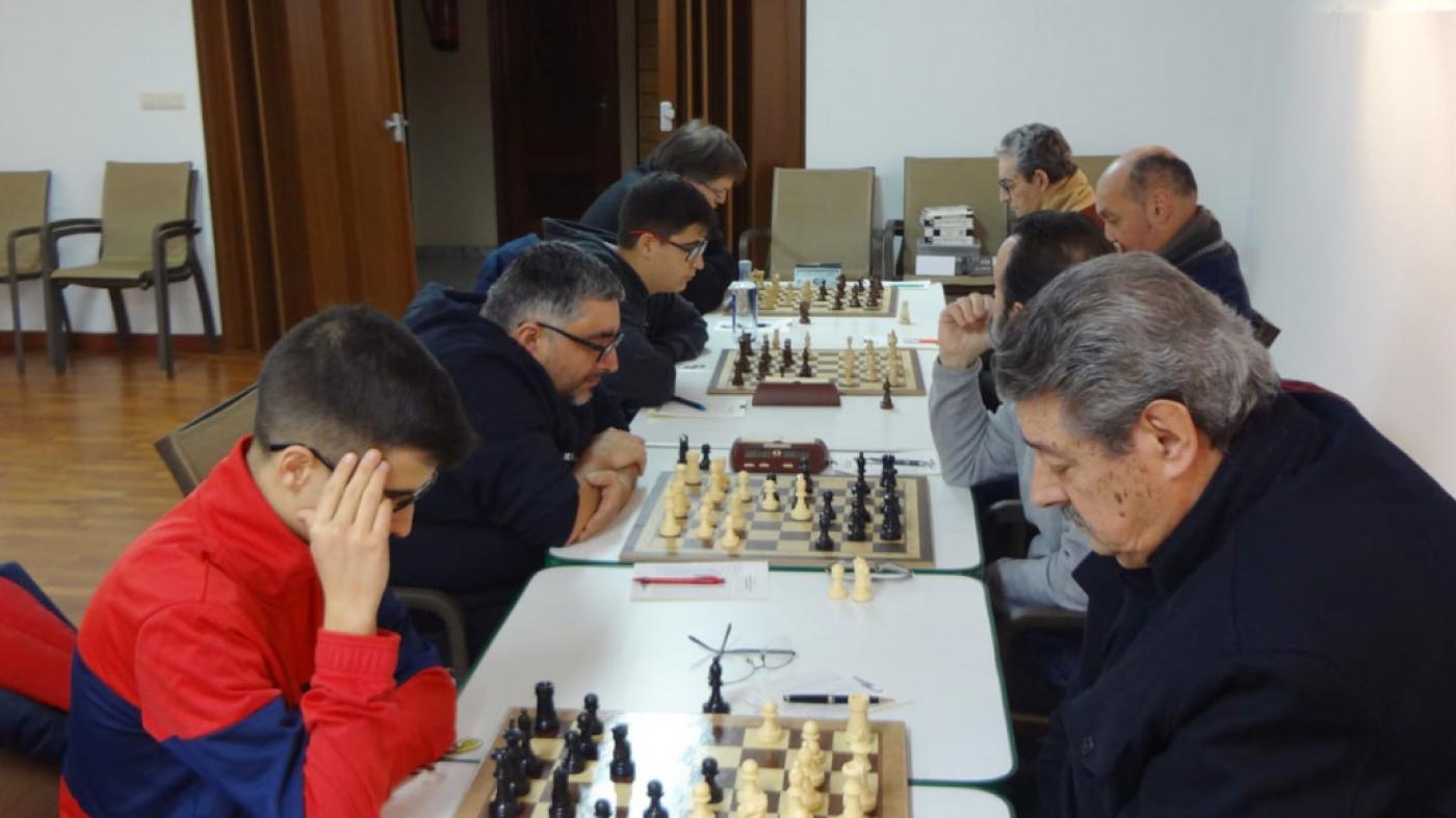 O club de xadrez inicia con mal pé a súa participación na liga galega