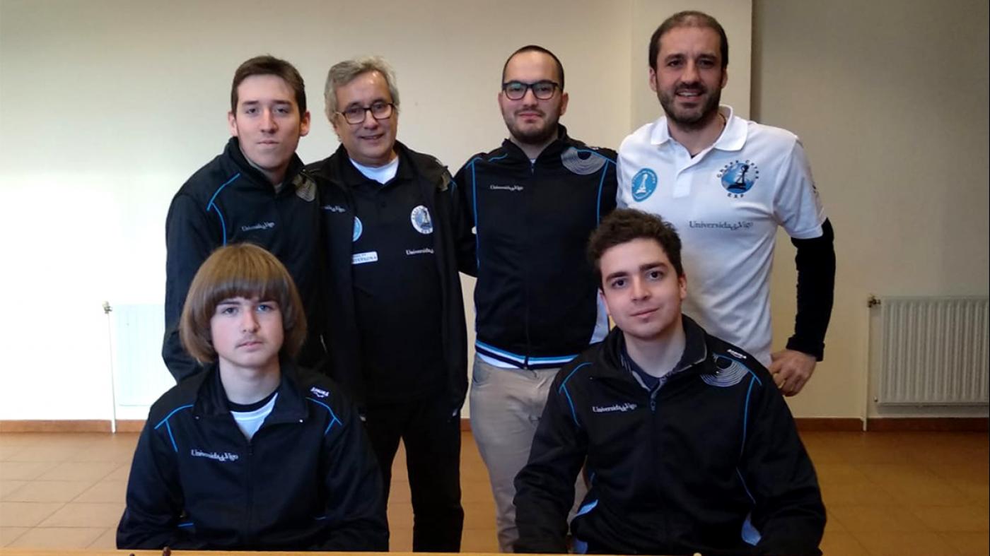 O EXP-Universidade de Vigo inicia a liga como líder