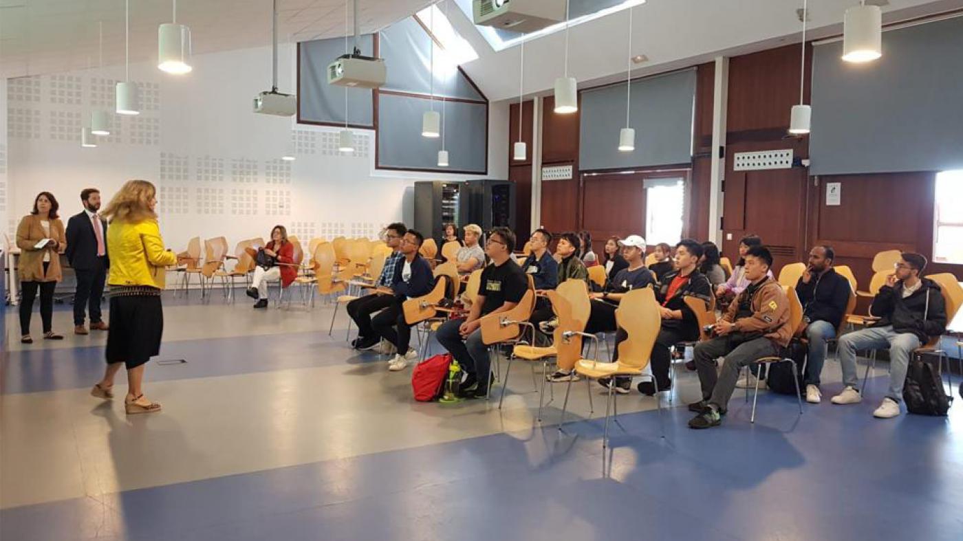 O campus dá a benvida a 18 estudantes asiáticos a través de Campus Spain