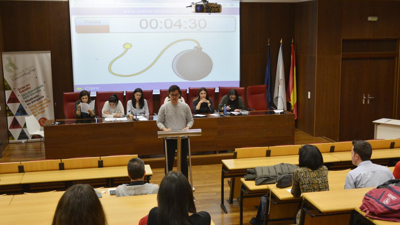 Oito equipos compiten na VII Liga de Debate da Universidade de Vigo