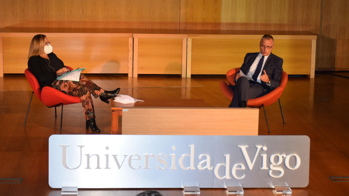 Luis de Guindos alerta da “enorme incerteza” que presenta o panorama económico tras a crise da covid-19 