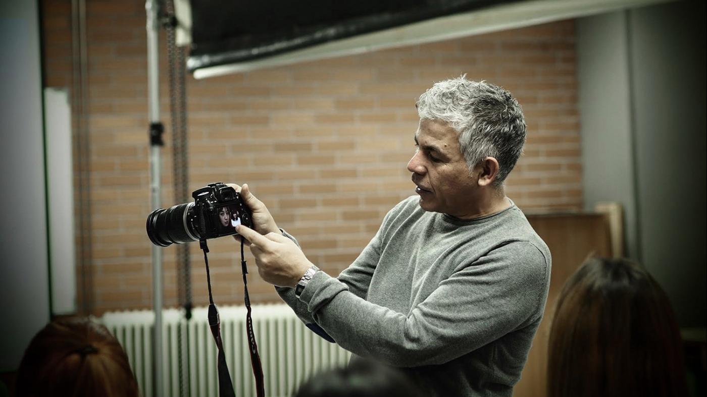 Jorge Lens guioniza a primeira escolma audiovisual da fotografía contemporánea galega
