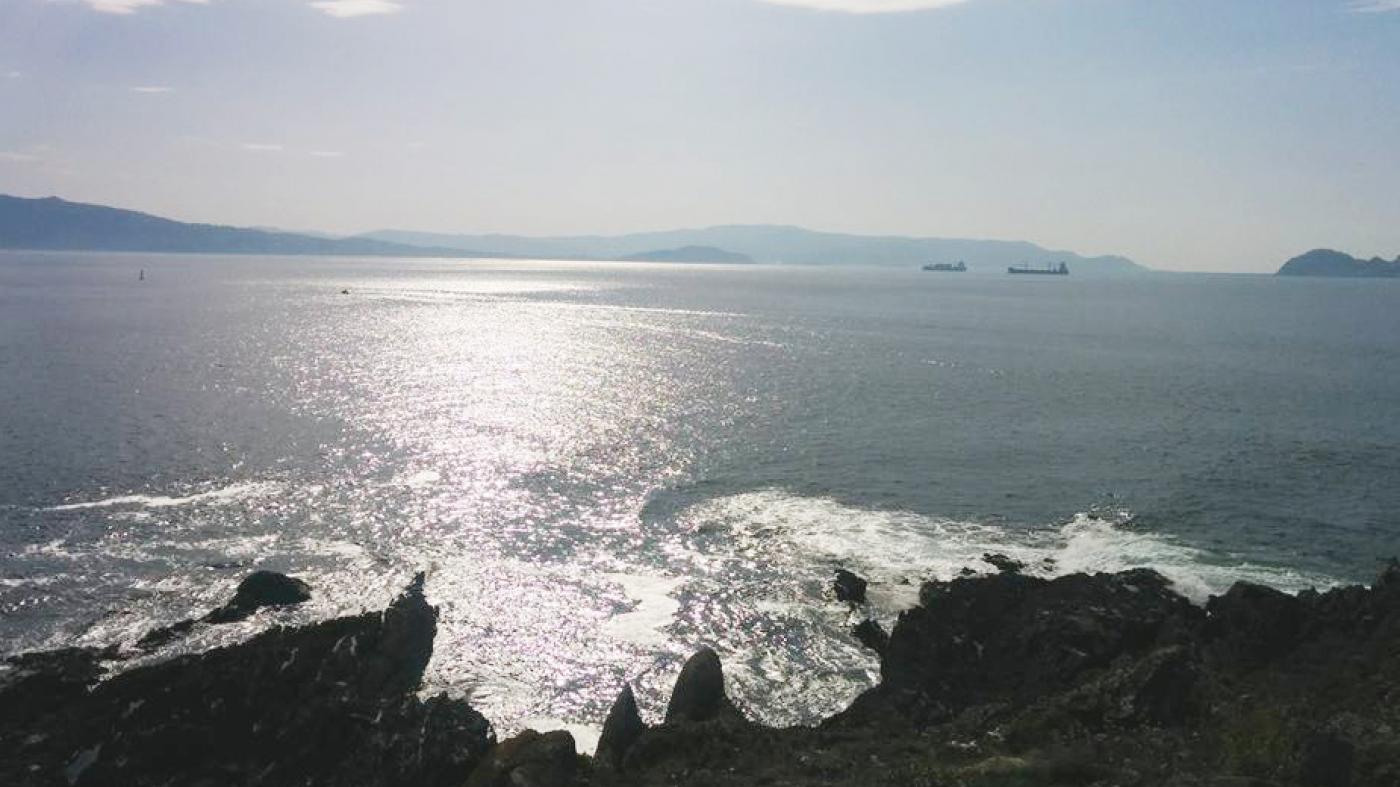 As mareas condicionan a distribución de microplásticos emitidos polas depuradoras na ría de Vigo 