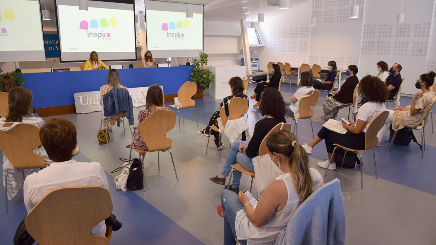 Inspira STEAM achegou referentes de mulleres tecnólogas a 1000 nenos e nenas de 26 colexios de Pontevedra