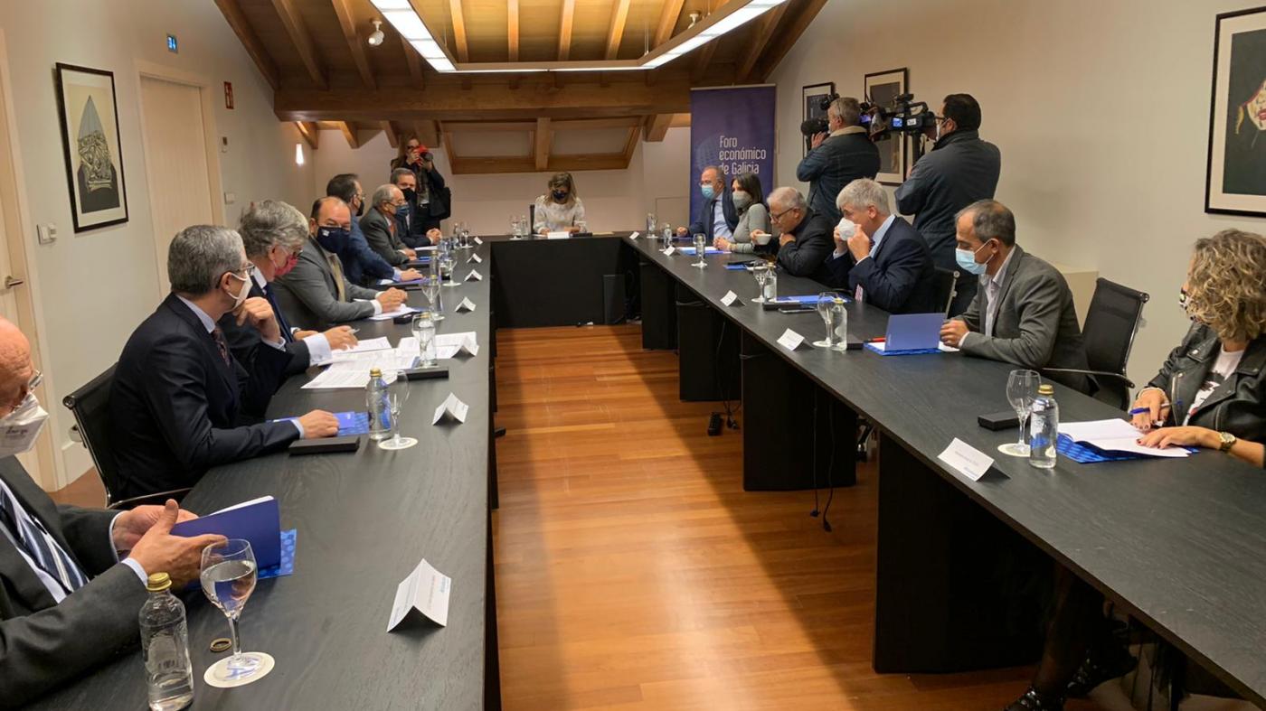 O Foro Económico de Galicia organiza unha mesa de traballo arredor do diálogo social
