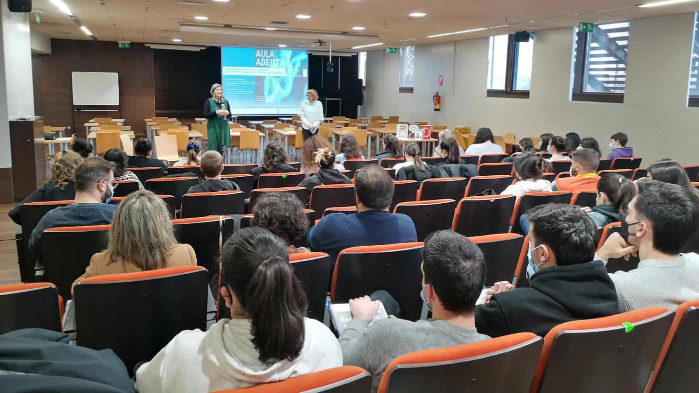 Educación e Traballo Social crea unha Aula Aberta para fomentar o uso do galego e a reflexión crítica