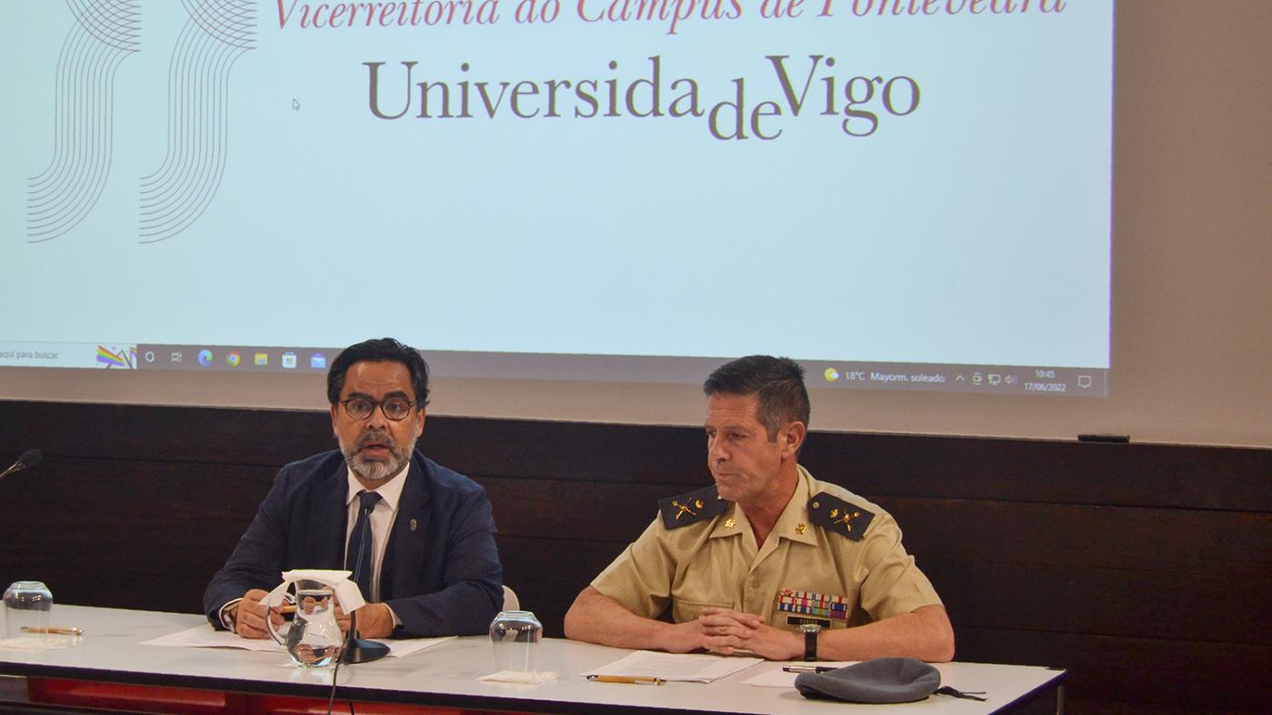Sinatura dun convenio entre a Universidade de Vigo e a Brilat