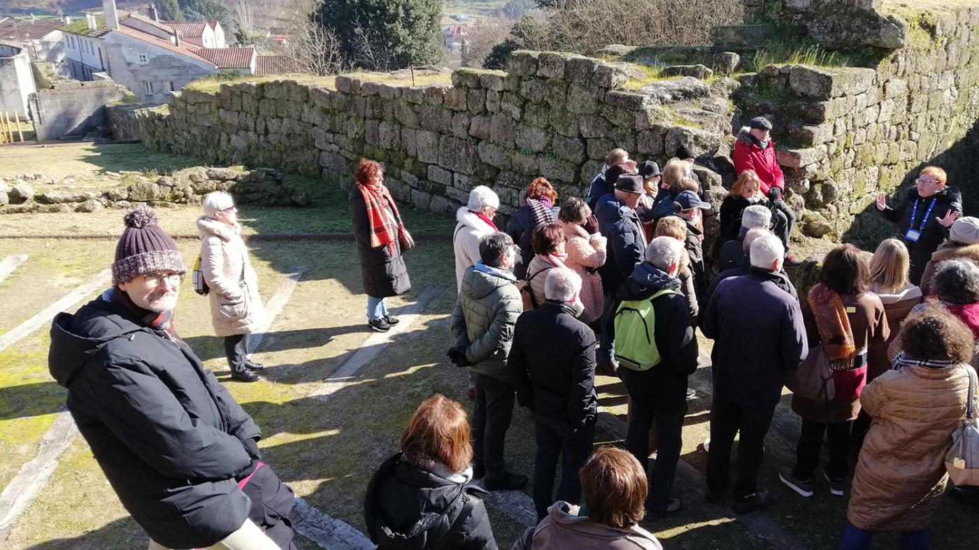 O alumnado do Programa para Maiores coñece a historia e as paisaxes de Galicia