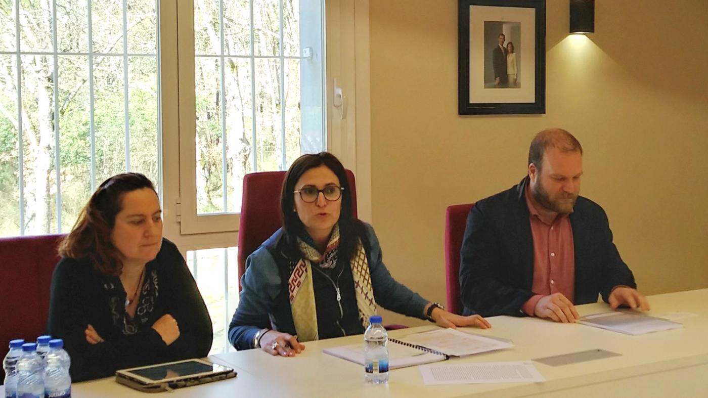 Os resultados da investigación foron presentados este xoves no concello ourensán. Na imaxe: Beatriz Comendador, Ana María Villarino e Víctor Rodríguez