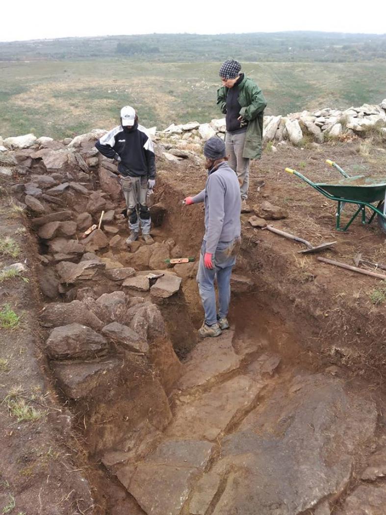 Arqueólogos da Universidade identifican o Forum dos Bíbalos no xacemento de A Cerca-Muro de Búbal 