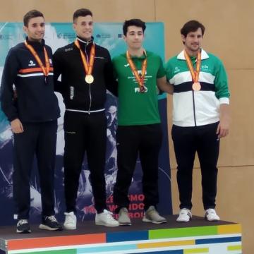 Tres ouros, unha prata e dous bronces, balance dos equipos da Universidade nos CEU de atletismo e taekwondo 