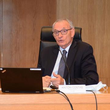 Antón Costas reivindica o contrato social para garantir o funcionamento da economía de mercado e evitar a barbarie política 