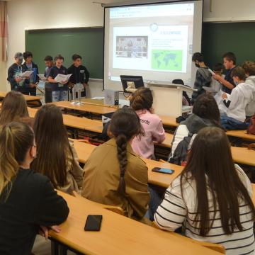 Estudantes do CEIP Espiñeira de Aldán presentan no campus o seu traballo nun proxecto europeo sobre escolas rurais