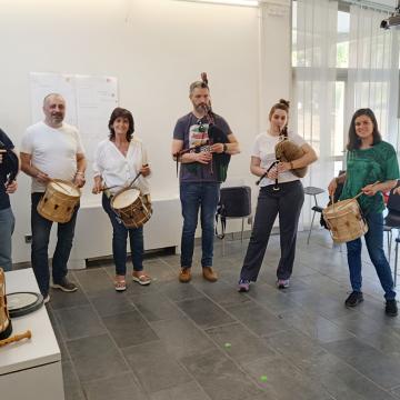 Un cuadrimestre máis, a aula de gaita e percusión trae a música tradicional galega ao campus