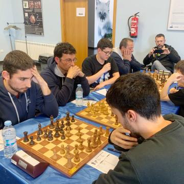 Tres encontros e tres vitorias para os equipos de xadrez do campus