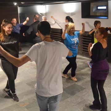 O baile tradicional faise un oco na programación cultural do campus