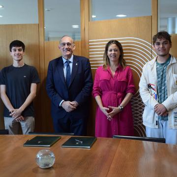 A Cátedra Telefónica da Universidade de Vigo cumpre unha década celebrando o éxito nacional do seu alumnado