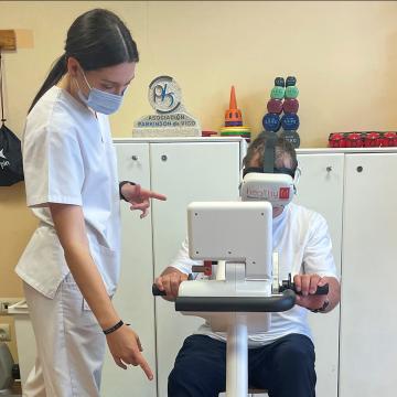 O grupo HealthyFit estuda a combinación da realidade virtual cun cicloergómetro intelixente en pacientes con párkinson
