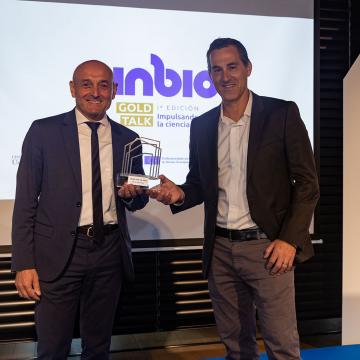 O CINBIO entrega a súa distinción Gold Talk 2023 a Lluís Torner, fundador do ICFO de Barcelona