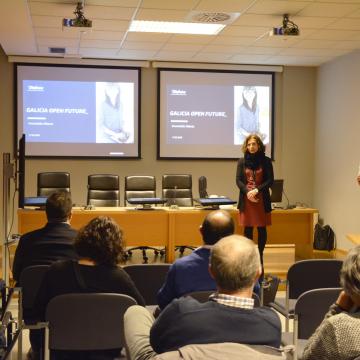 María del Carmen López, directora do Galicia Open Future de Telefónica, foi a encargada de explicar a iniciativa aos asistentes